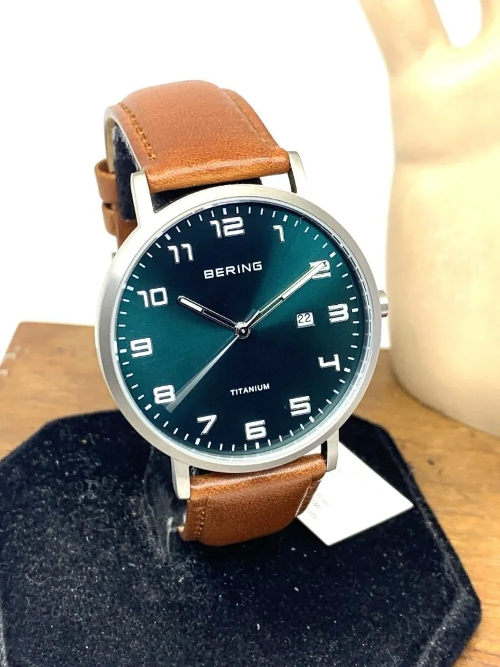 Bering Men's Watch 18640-568 Quartz Green Dial Titanium Case Brown Leather 40mm